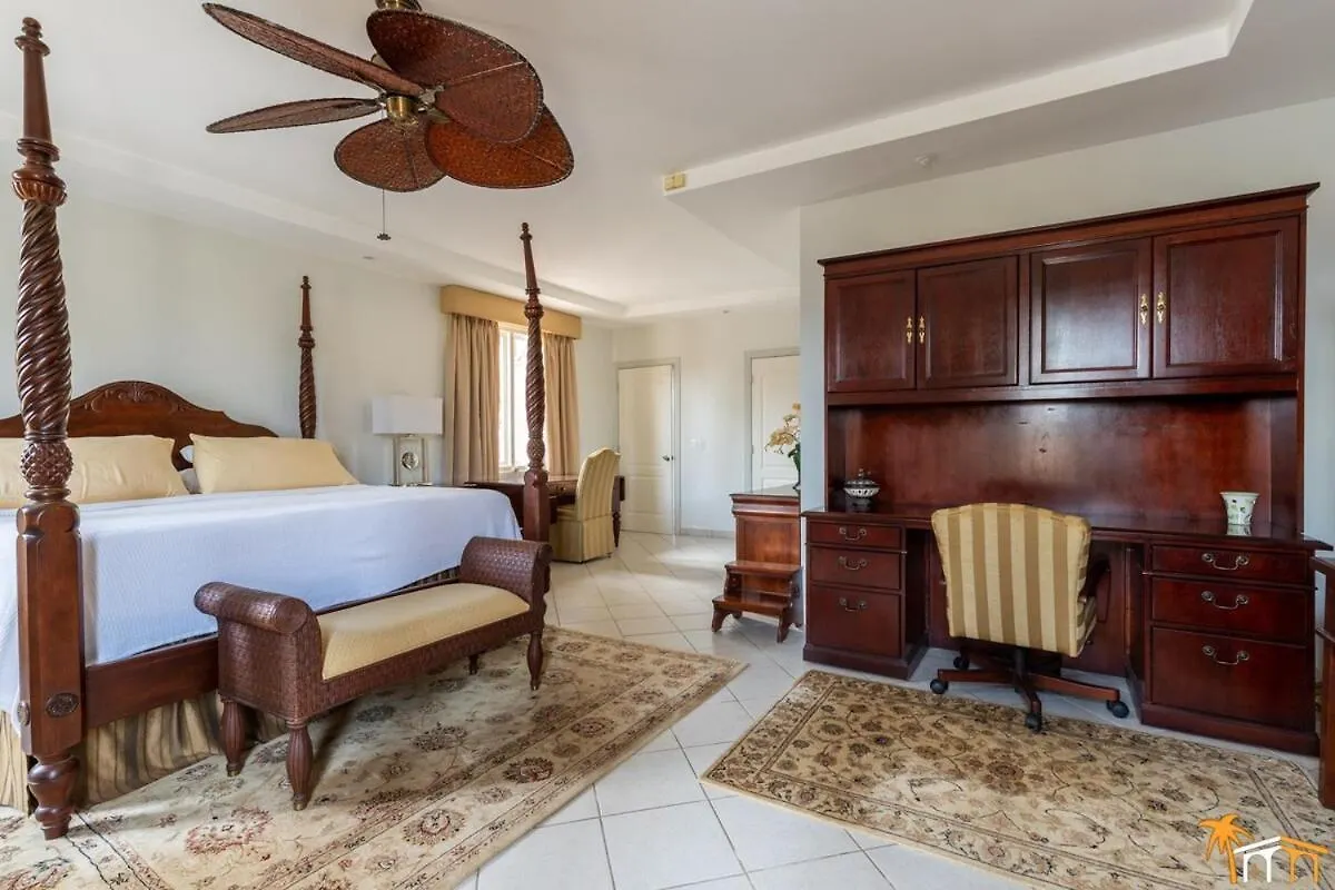 Luxury Villa 4Bd Tierra Del Sol Private Pool Noord 0*,  Aruba
